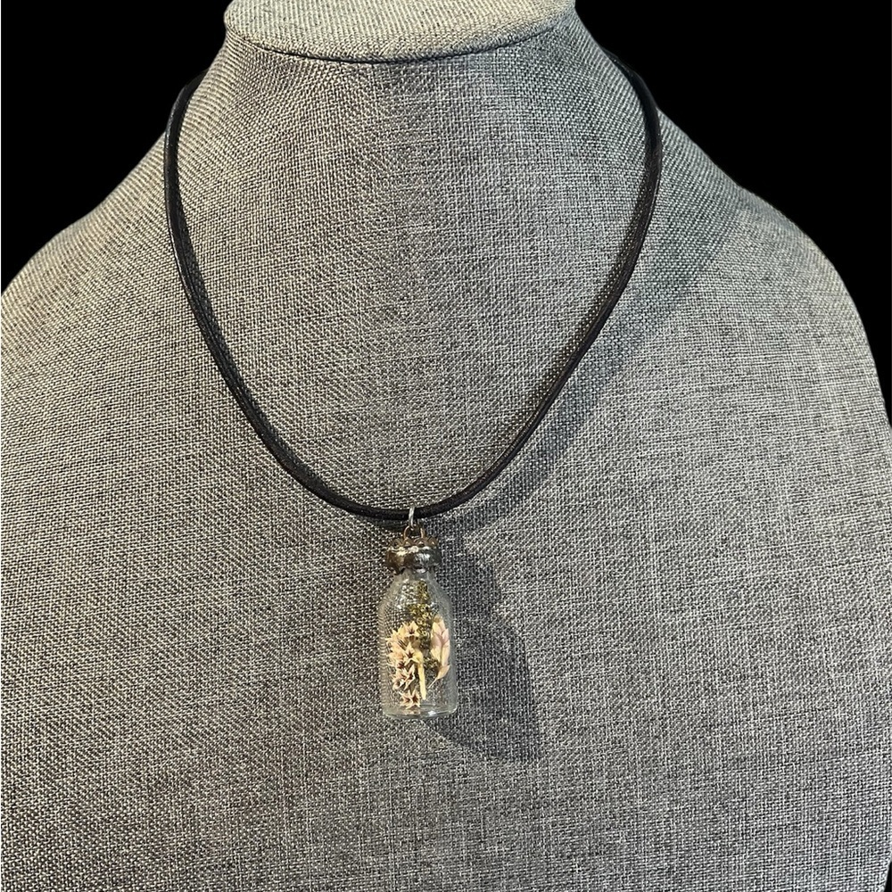 Dried flower glass bottle necklace